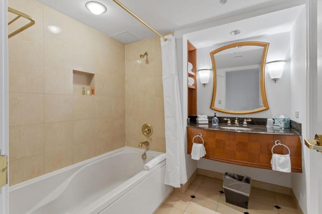 Two Separate Stylish Cozysuites On The Boardwalk *