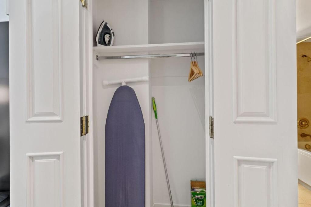 Apartment Two Separate Stylish Cozysuites On The Boardwalk *